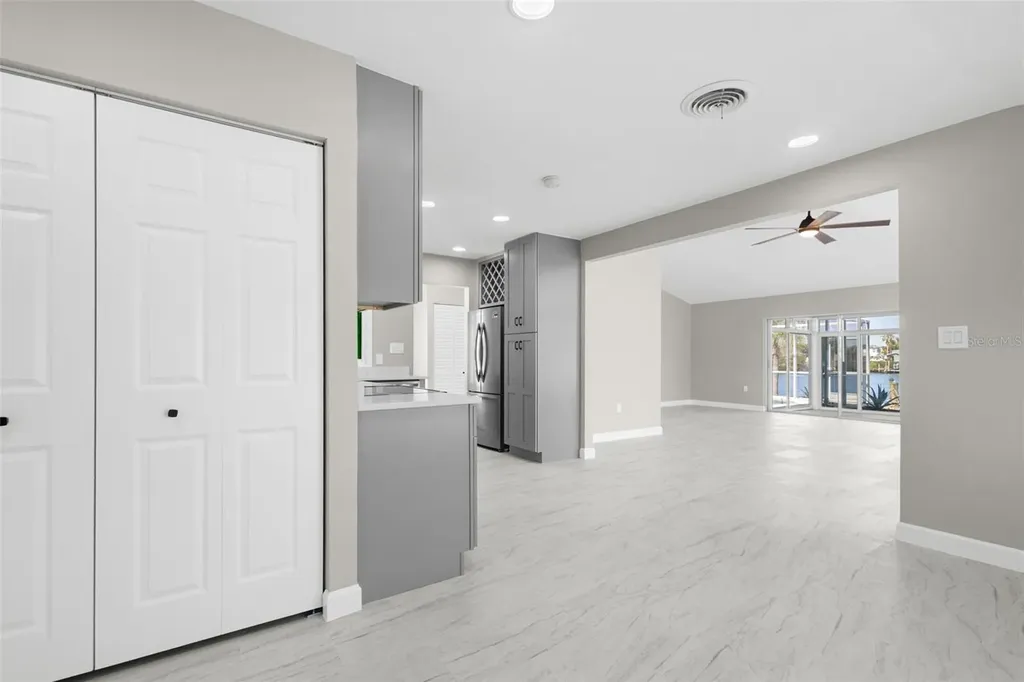 729 Spanish Main Drive Apollo Beach FL 33572