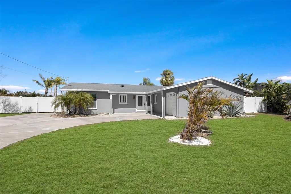 729 Spanish Main Drive Apollo Beach FL 33572