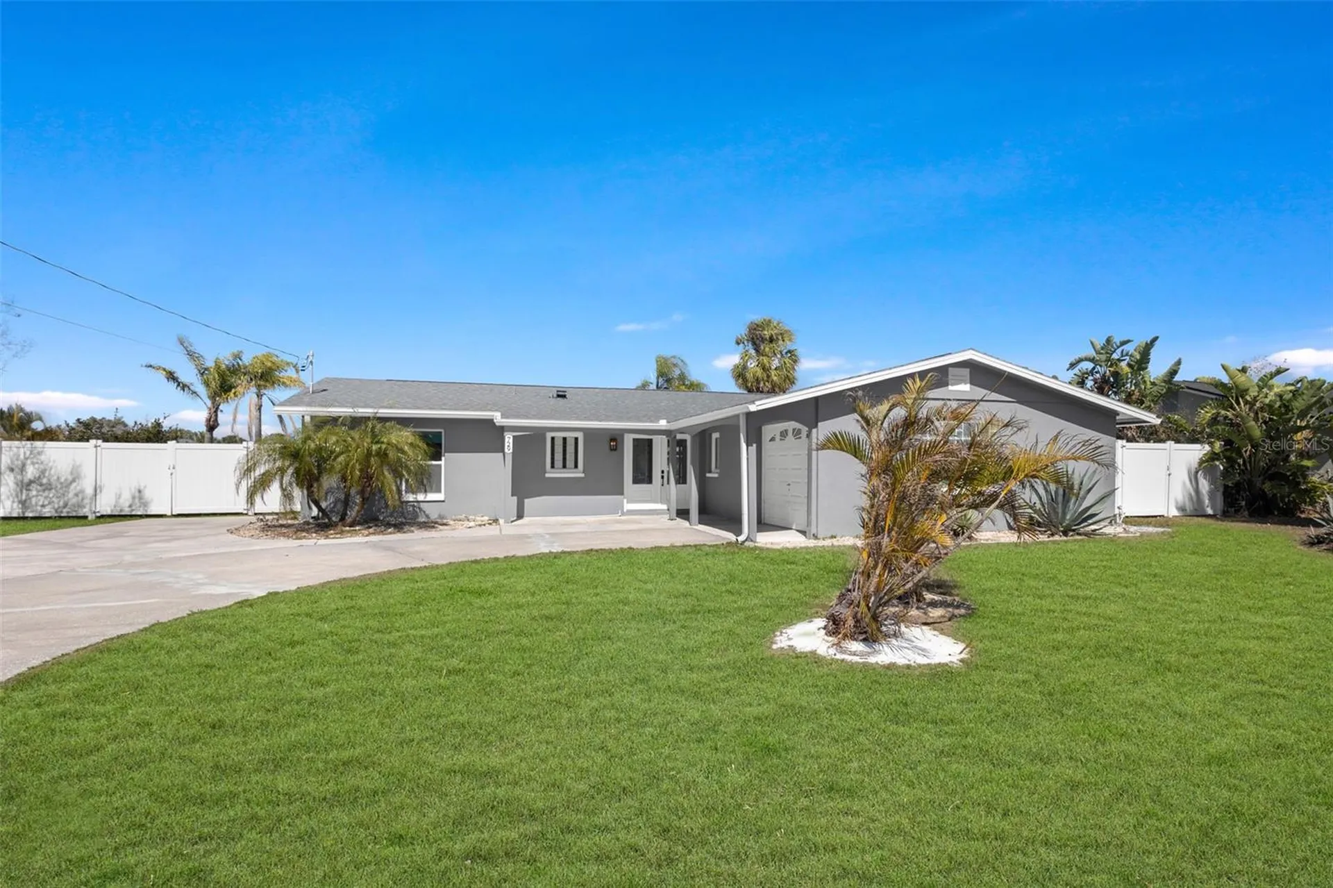 729 Spanish Main Drive Apollo Beach FL 33572