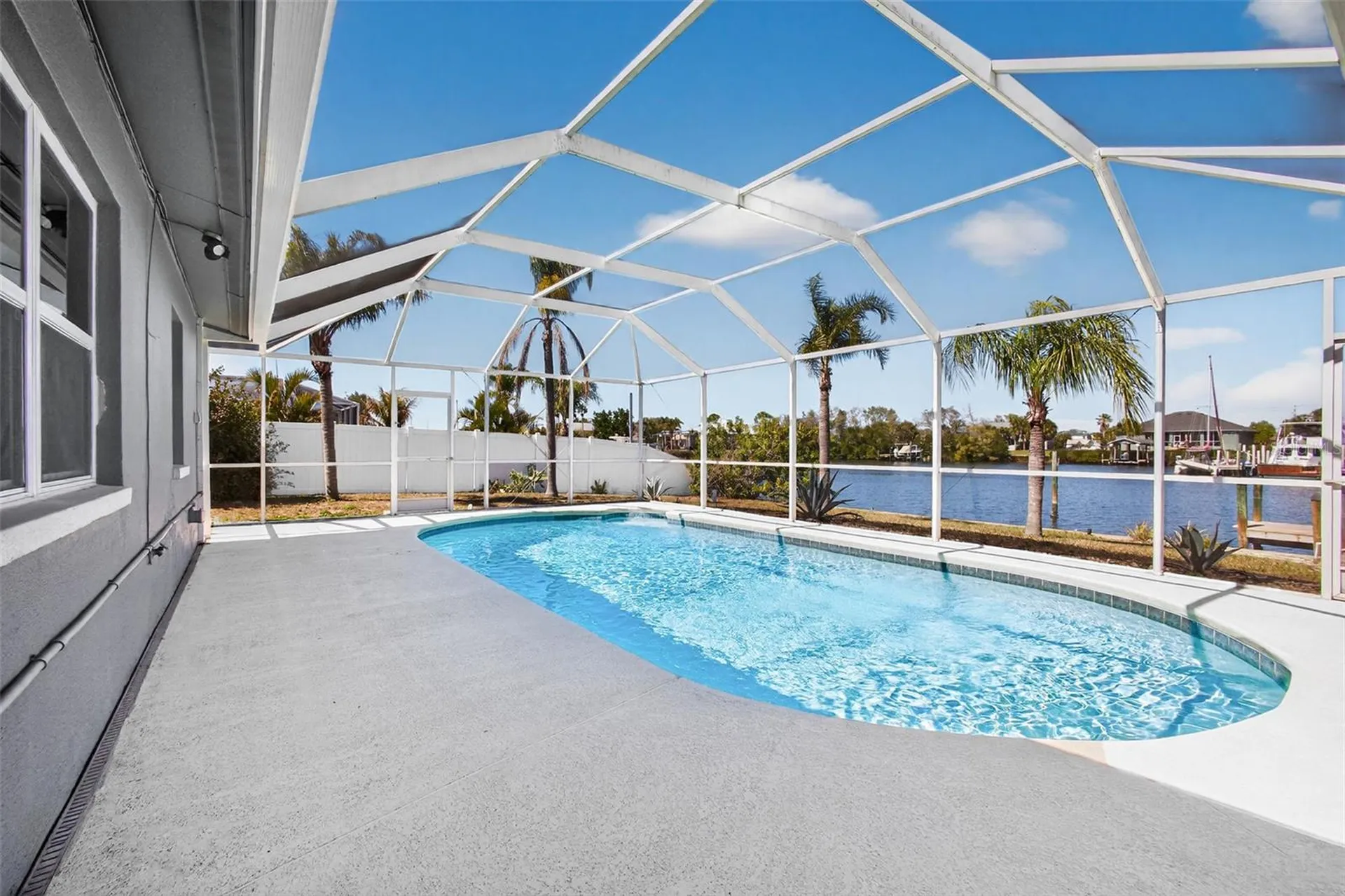 729 Spanish Main Drive Apollo Beach FL 33572