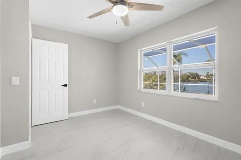 729 Spanish Main Drive Apollo Beach FL 33572