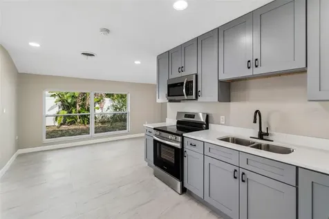 729 Spanish Main Drive Apollo Beach FL 33572
