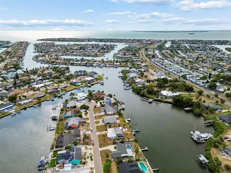 729 Spanish Main Drive Apollo Beach FL 33572