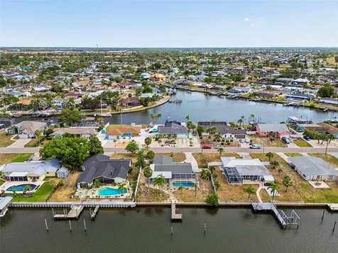 729 Spanish Main Drive Apollo Beach FL 33572