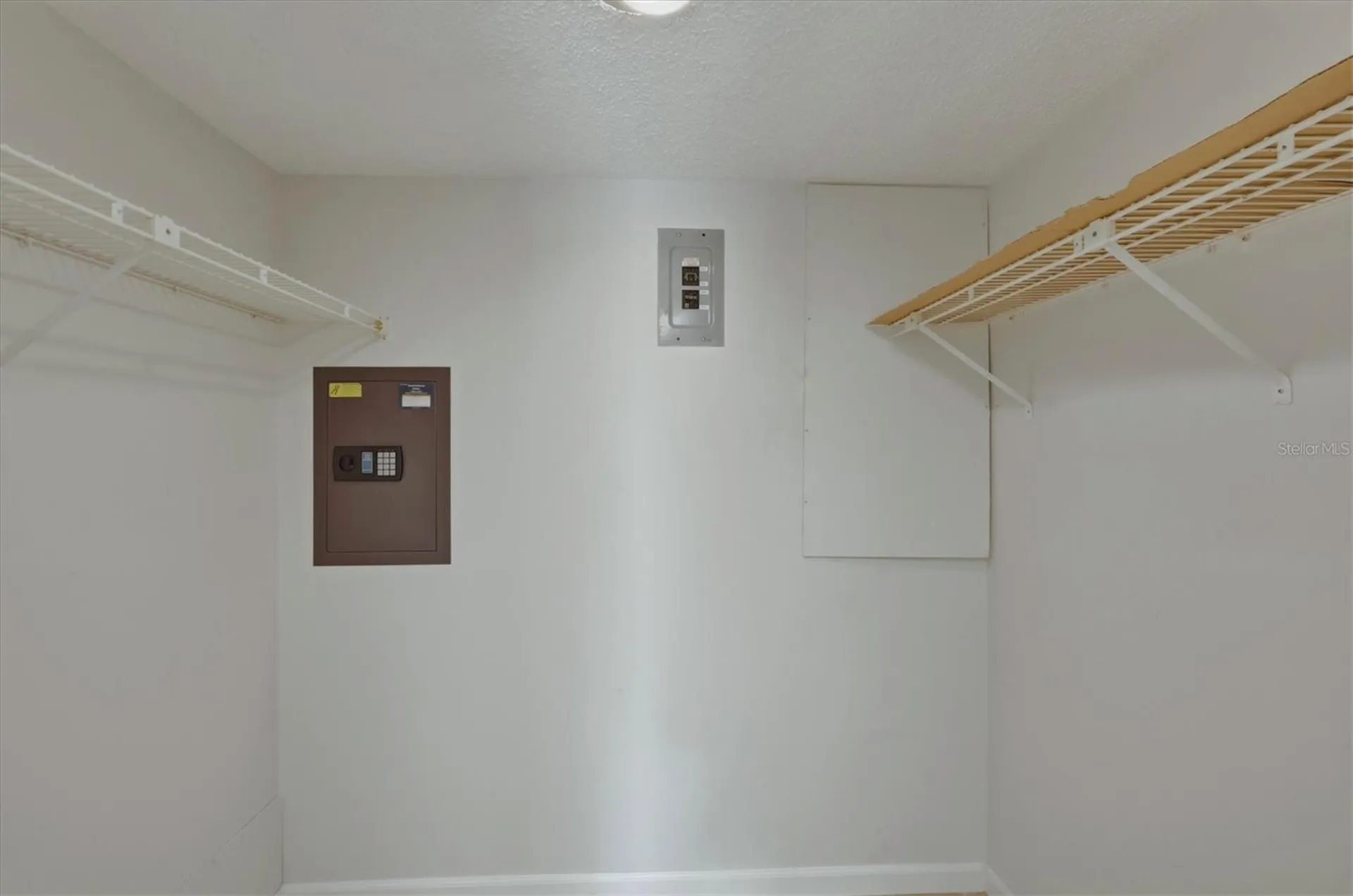 4143 Heron Way Bradenton FL 34205