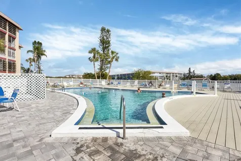 4143 Heron Way Bradenton FL 34205