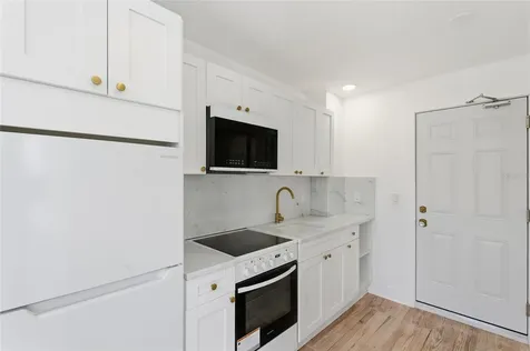 326 6th Avenue N St Petersburg FL 33701