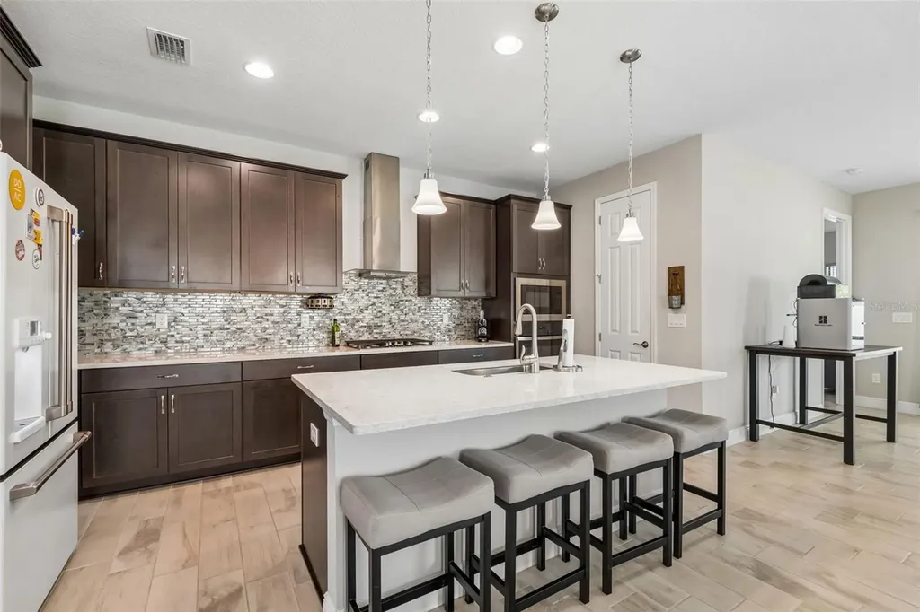 12453 Horseshoe Bend Drive Lithia FL 33547