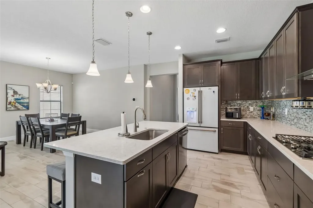 12453 Horseshoe Bend Drive Lithia FL 33547