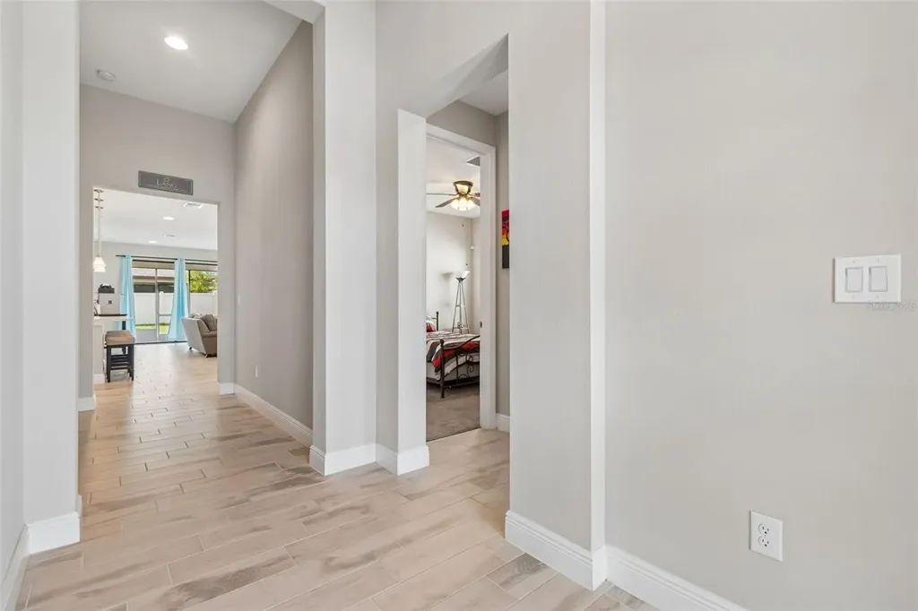 12453 Horseshoe Bend Drive Lithia FL 33547