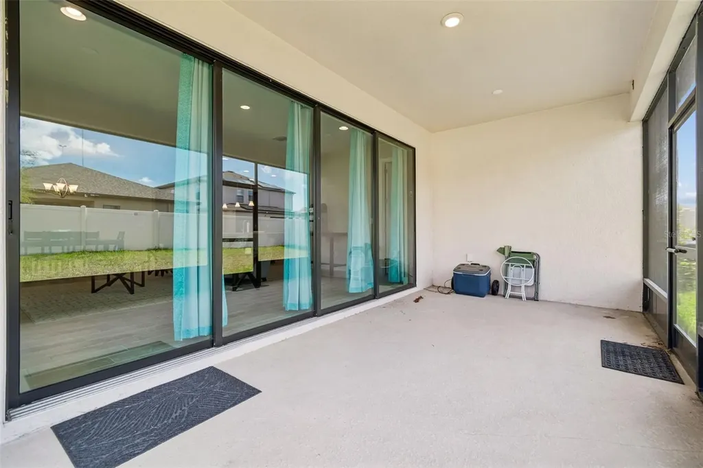 12453 Horseshoe Bend Drive Lithia FL 33547