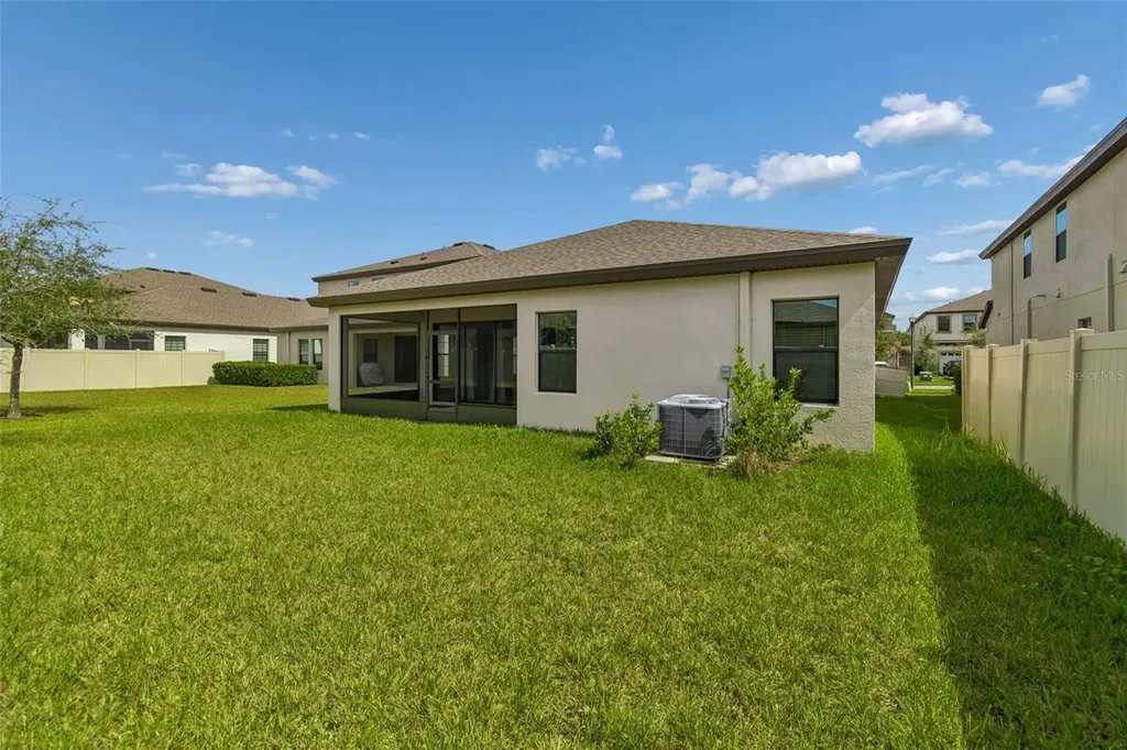 12453 Horseshoe Bend Drive Lithia FL 33547