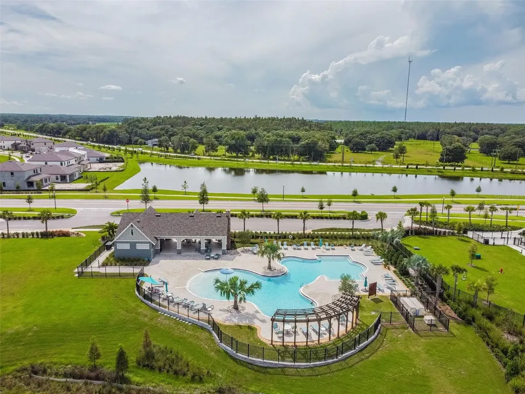 12453 Horseshoe Bend Drive Lithia FL 33547