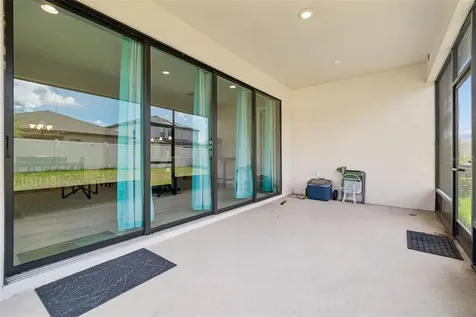 12453 Horseshoe Bend Drive Lithia FL 33547