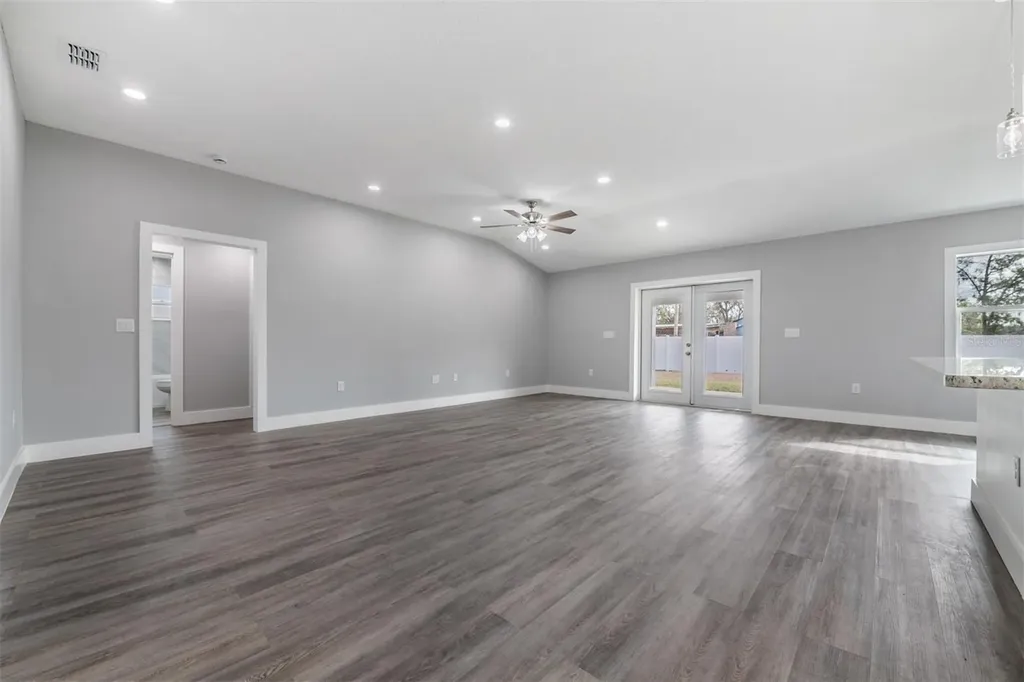 11734 Orange Court Dade City FL 33525