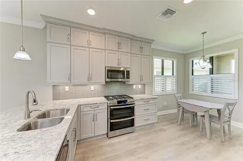 5220 Barnett Circle Bradenton FL 34211