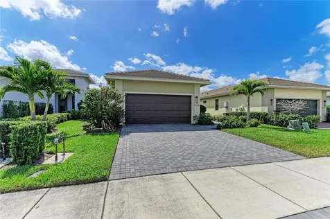5220 Barnett Circle Bradenton FL 34211