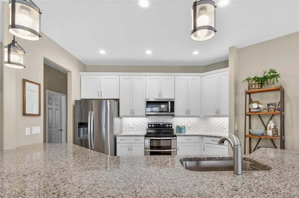 36452 Grand Island Oaks Circle Grand Island FL 32735