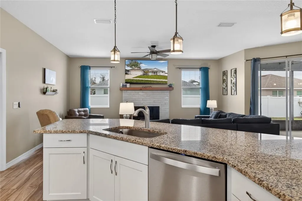 36452 Grand Island Oaks Circle Grand Island FL 32735