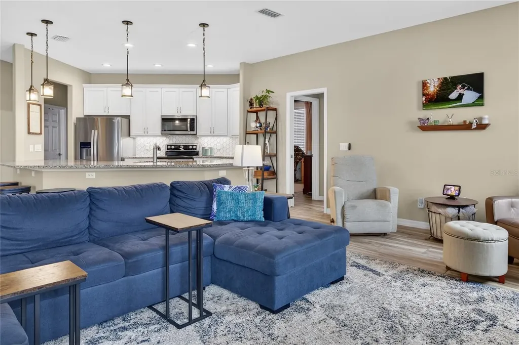 36452 Grand Island Oaks Circle Grand Island FL 32735
