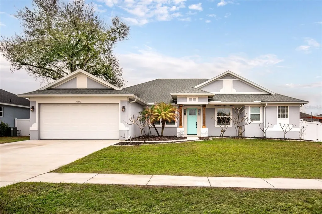 36452 Grand Island Oaks Circle Grand Island FL 32735