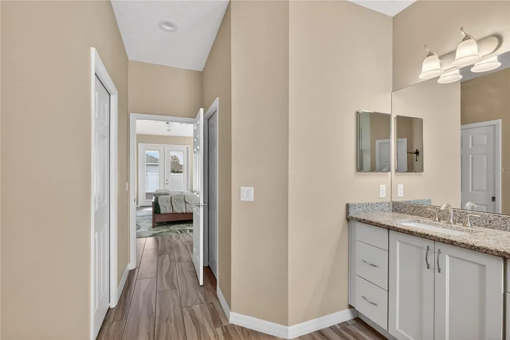 36452 Grand Island Oaks Circle Grand Island FL 32735