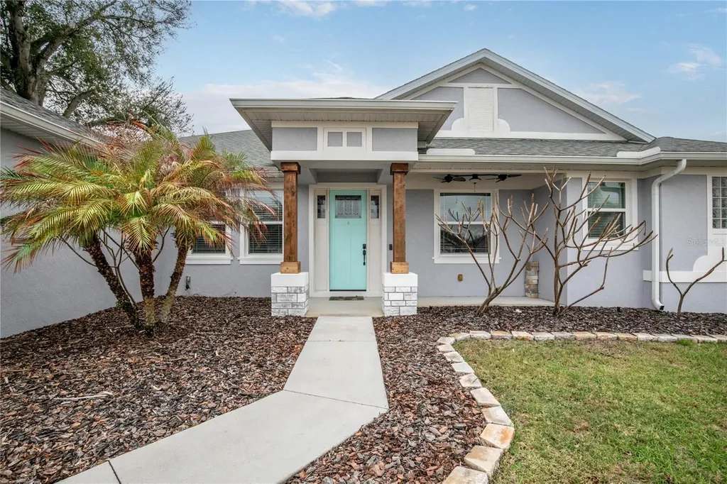 36452 Grand Island Oaks Circle Grand Island FL 32735