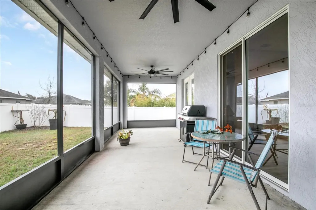 36452 Grand Island Oaks Circle Grand Island FL 32735