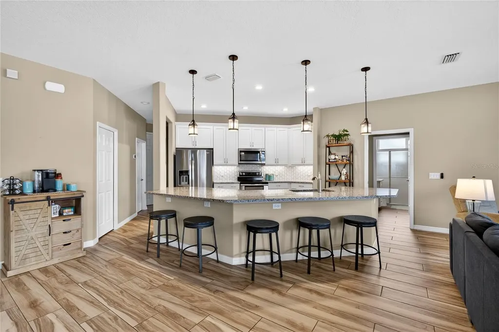 36452 Grand Island Oaks Circle Grand Island FL 32735