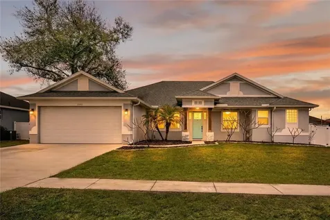 36452 Grand Island Oaks Circle Grand Island FL 32735