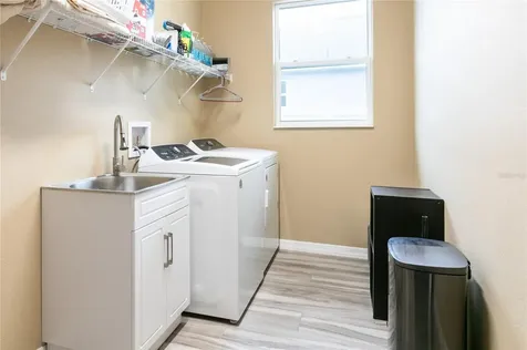36452 Grand Island Oaks Circle Grand Island FL 32735