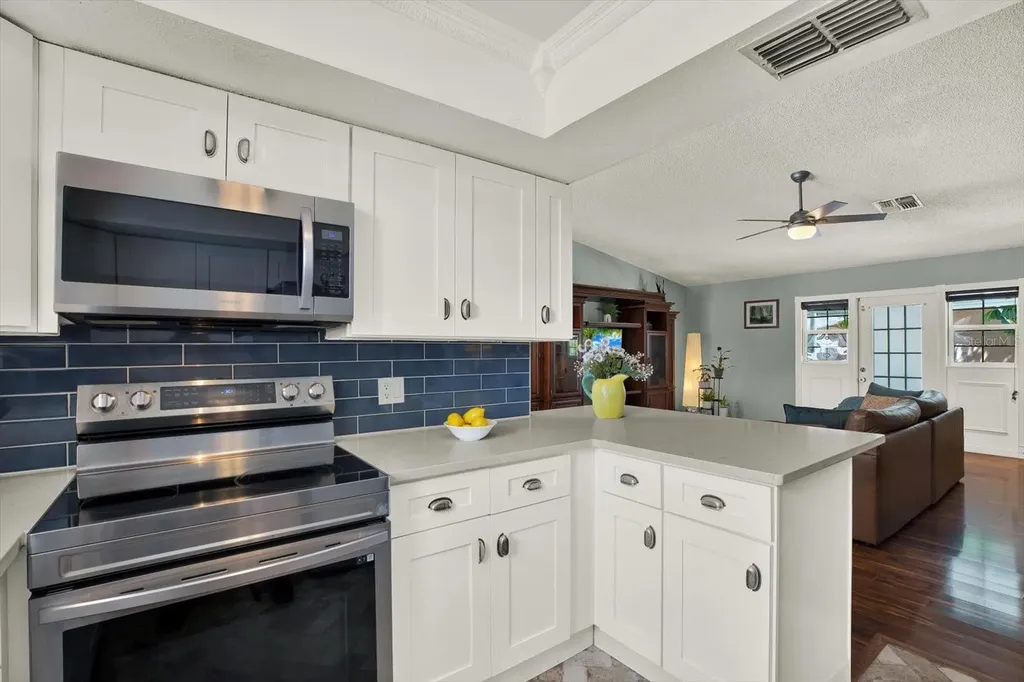 4941 Cardinal Trail Palm Harbor FL 34683