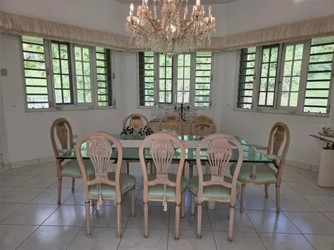 17 Del Recreo Caguas PR 00725