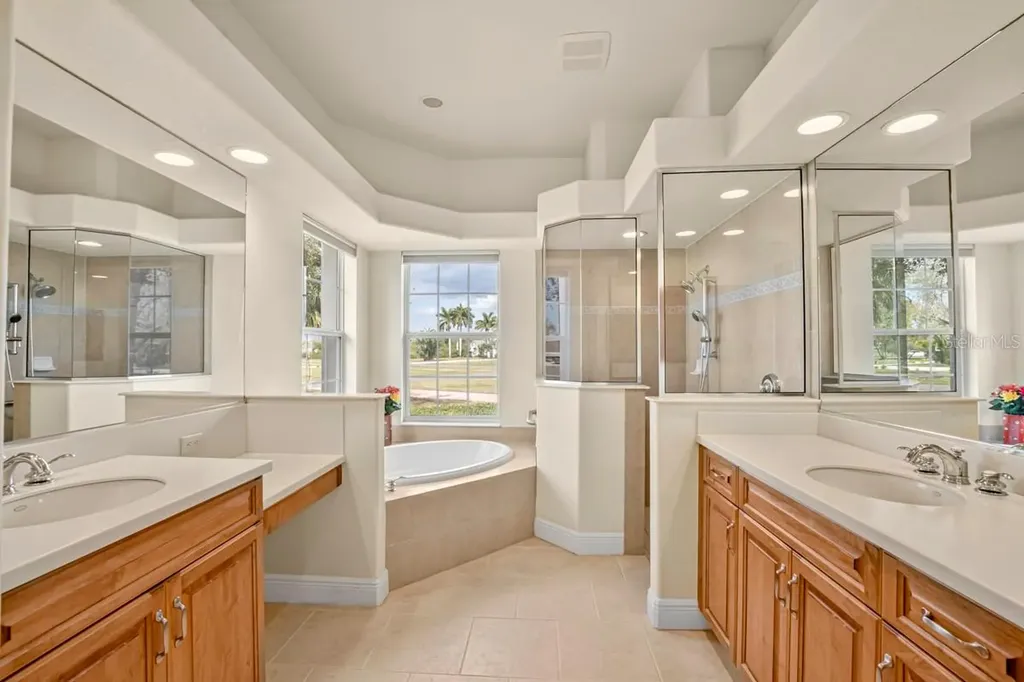 6197 9th Avenue Circle NE Bradenton FL 34212