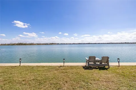 395 Blue Cypress Drive Groveland FL 34736