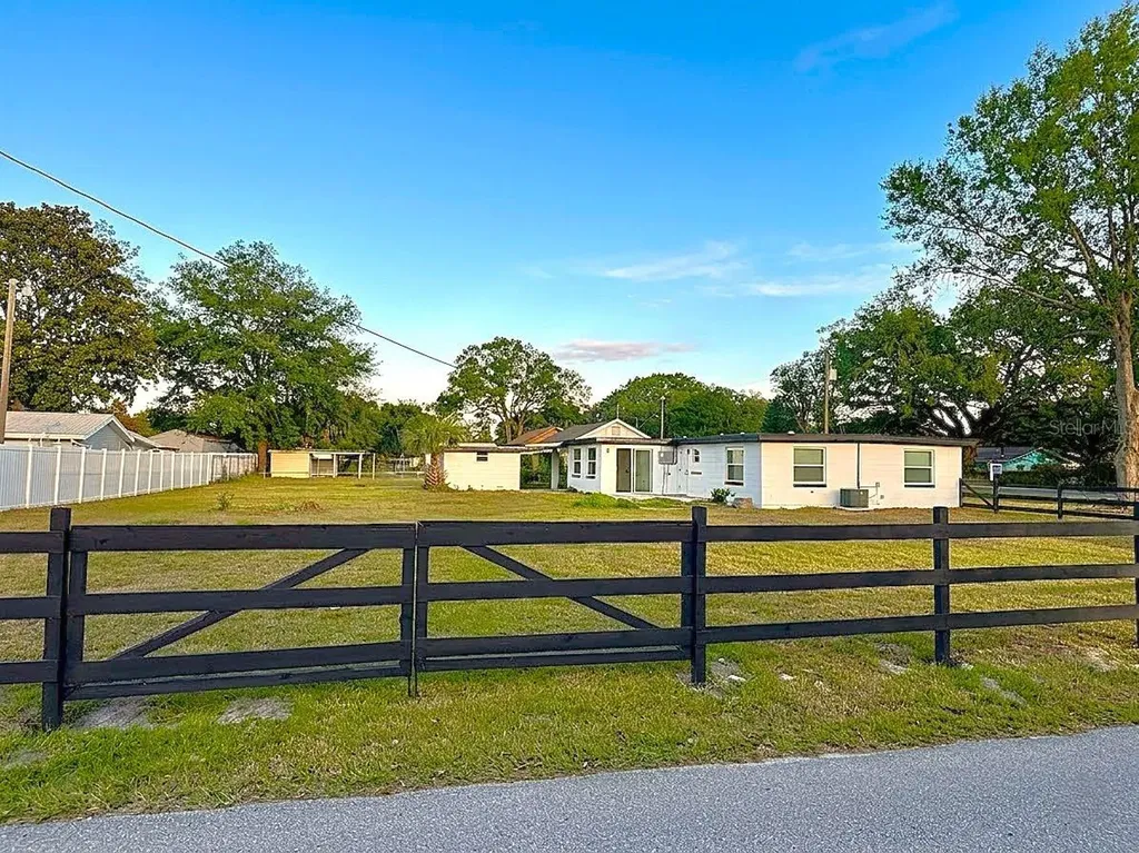 1135 Cherokee Drive Kissimmee FL 34744