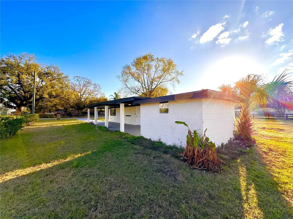 1135 Cherokee Drive Kissimmee FL 34744