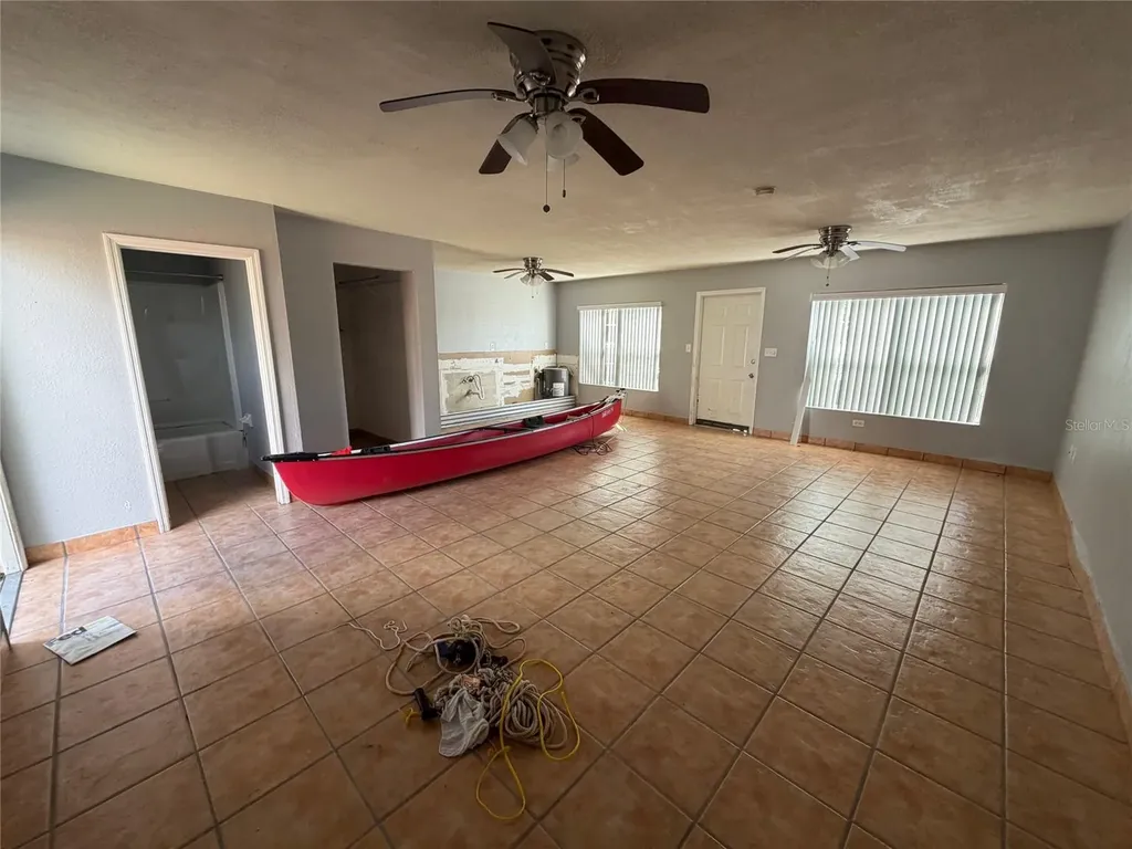 7255 Tropical Drive Weeki Wachee FL 34607