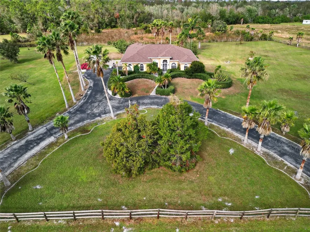 952 Bel Air Star Parkway Sarasota FL 34240