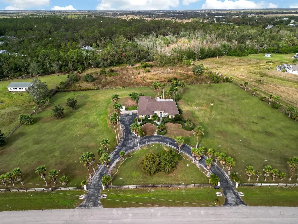 952 Bel Air Star Parkway Sarasota FL 34240
