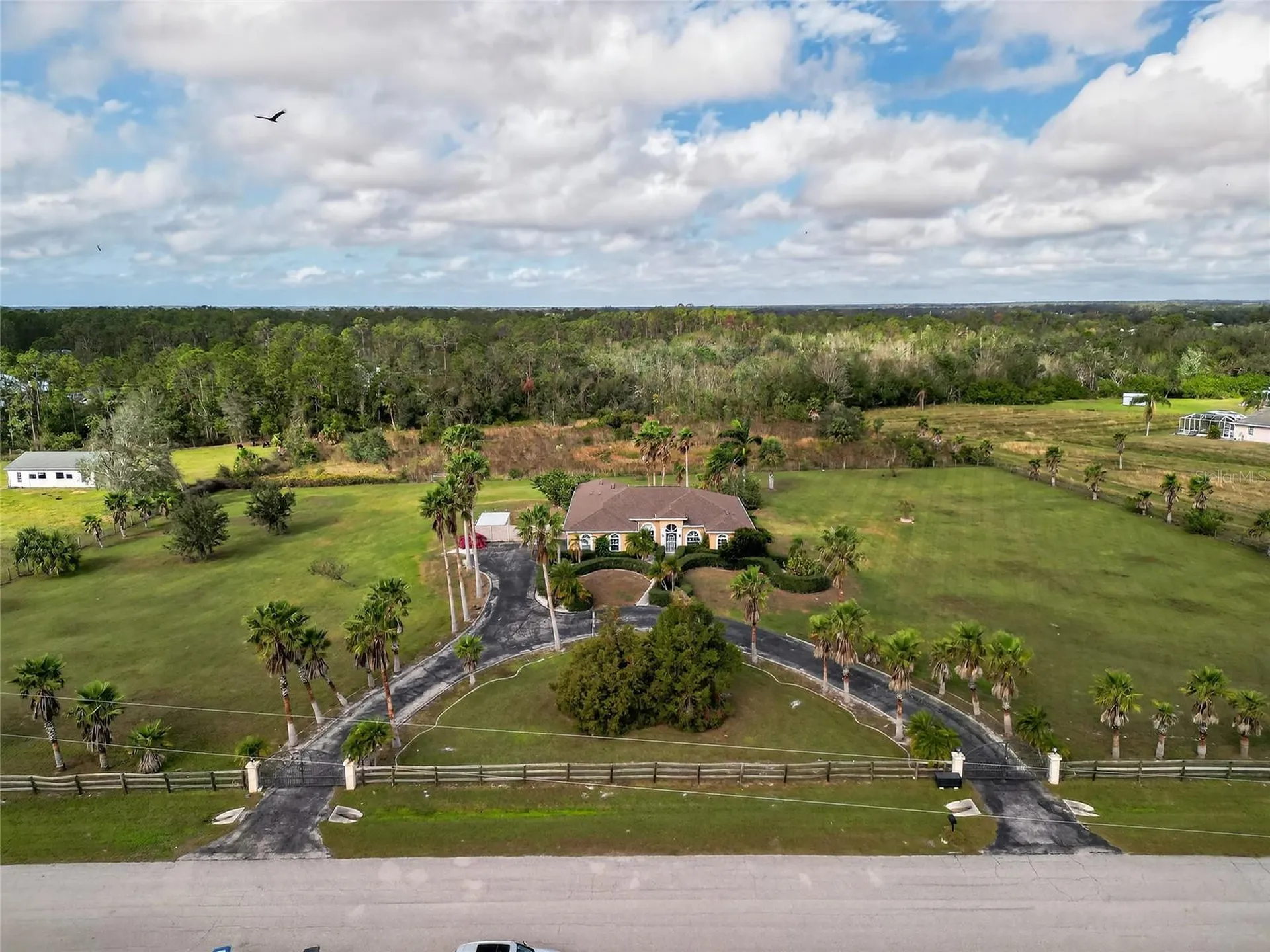 952 Bel Air Star Parkway Sarasota FL 34240
