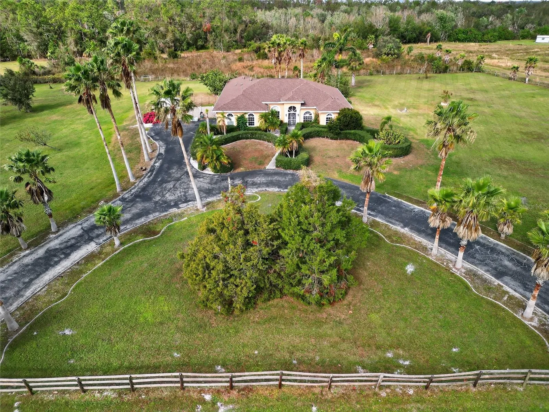 952 Bel Air Star Parkway Sarasota FL 34240