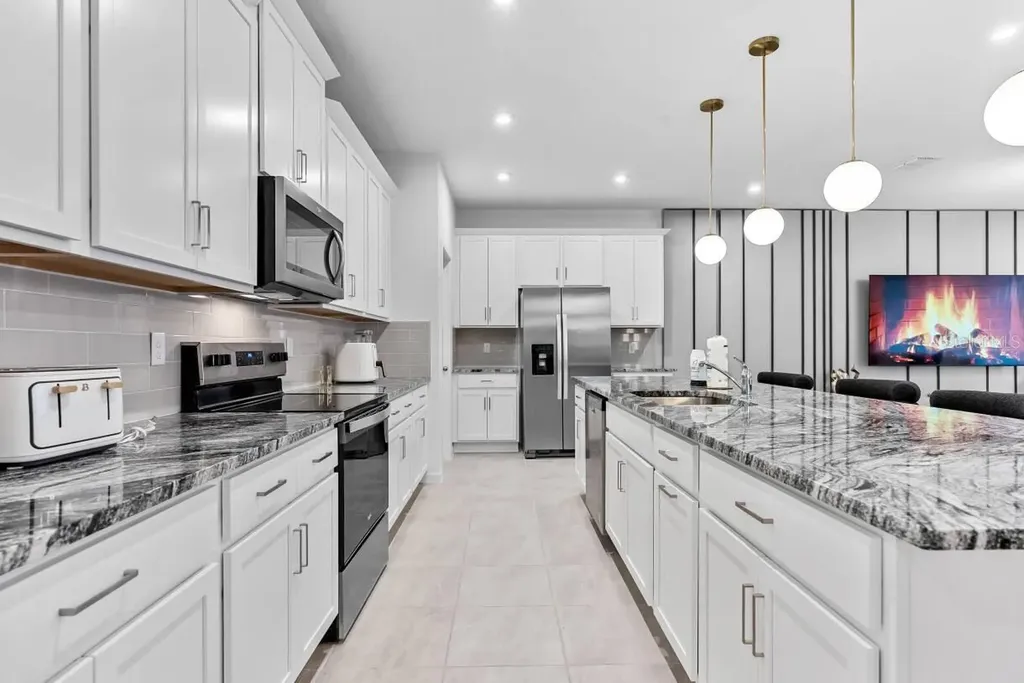 9179 Breeze Mist Terrace Davenport FL 33897