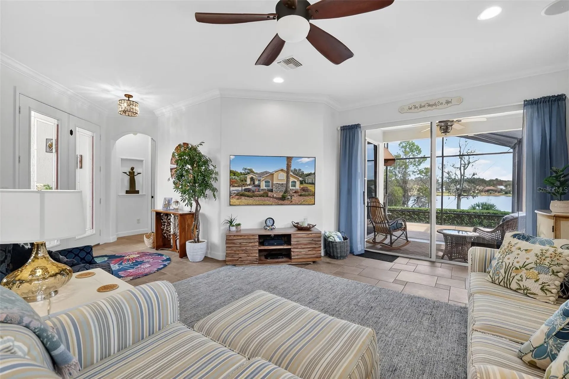 8124 Bridgeport Bay Circle Mount Dora FL 32757