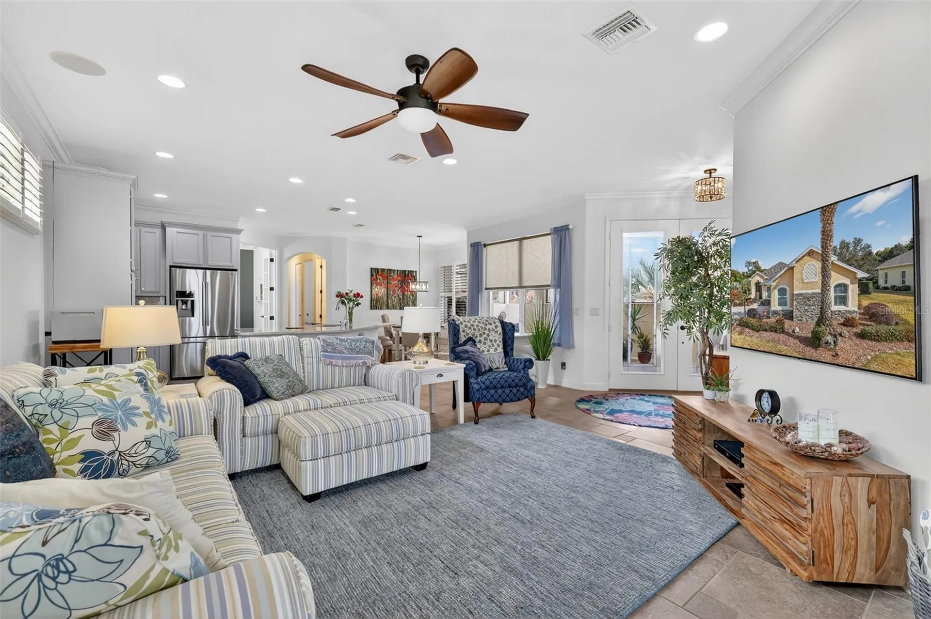 8124 Bridgeport Bay Circle Mount Dora FL 32757