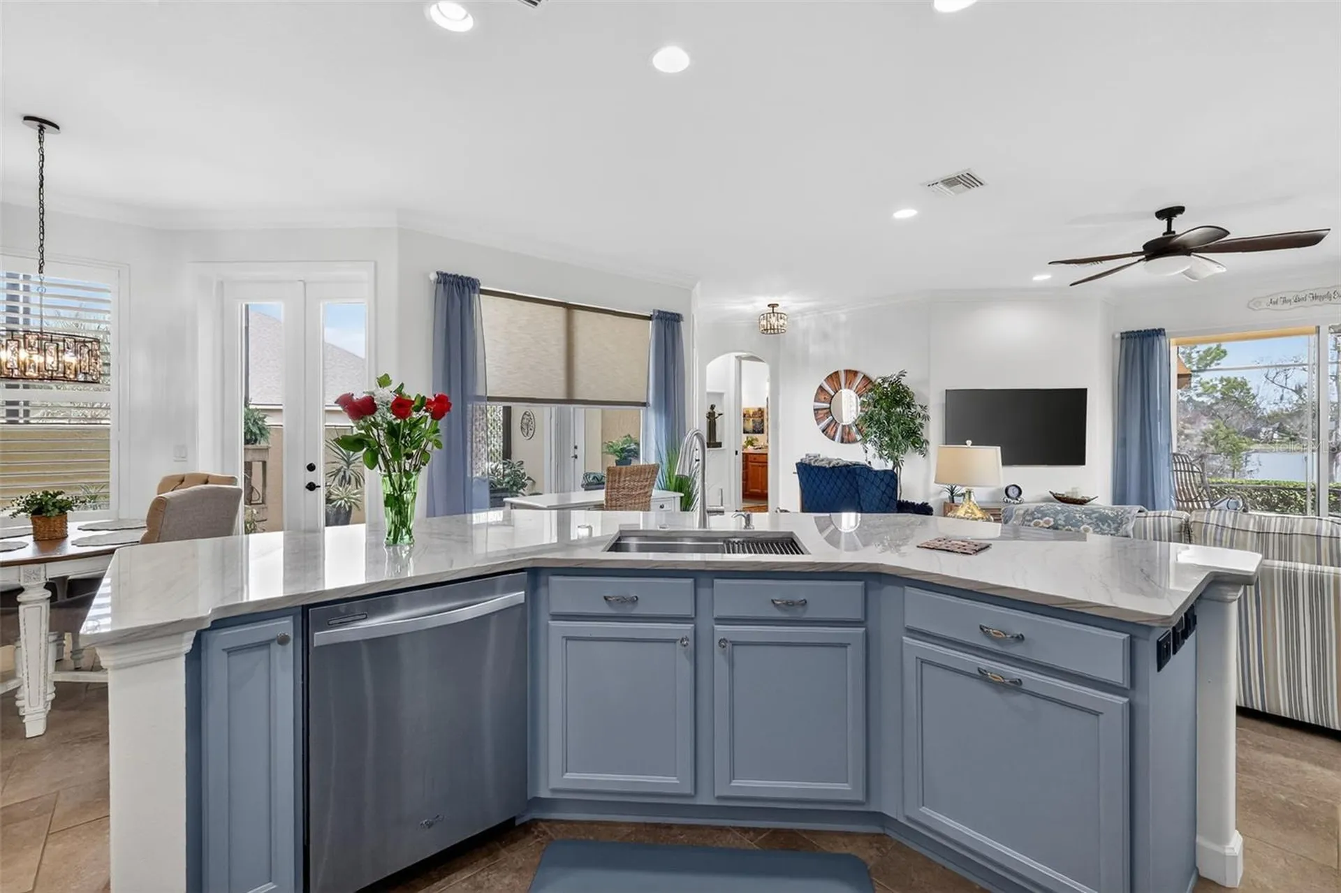 8124 Bridgeport Bay Circle Mount Dora FL 32757