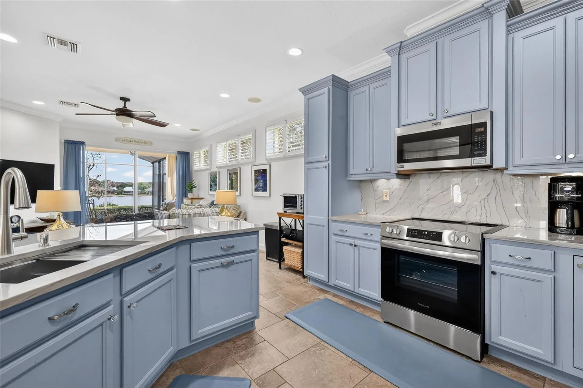 8124 Bridgeport Bay Circle Mount Dora FL 32757