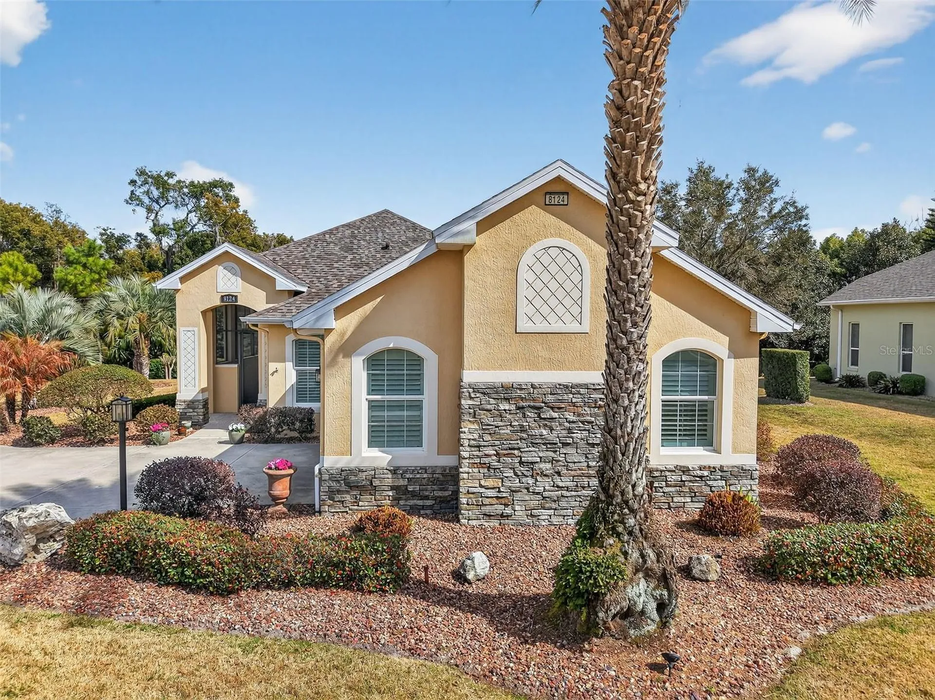 8124 Bridgeport Bay Circle Mount Dora FL 32757