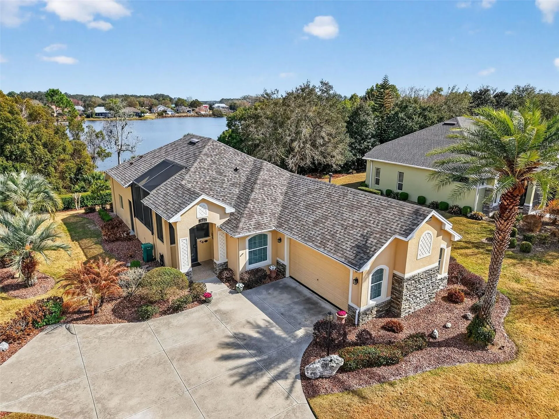 8124 Bridgeport Bay Circle Mount Dora FL 32757