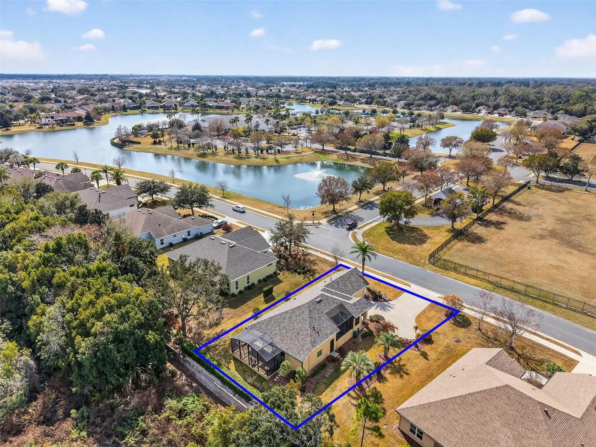 8124 Bridgeport Bay Circle Mount Dora FL 32757